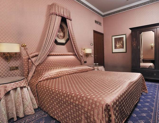 SUITE Mecenate Palace Hotel Rome SUITE Mecenate Palace Hotel Rome