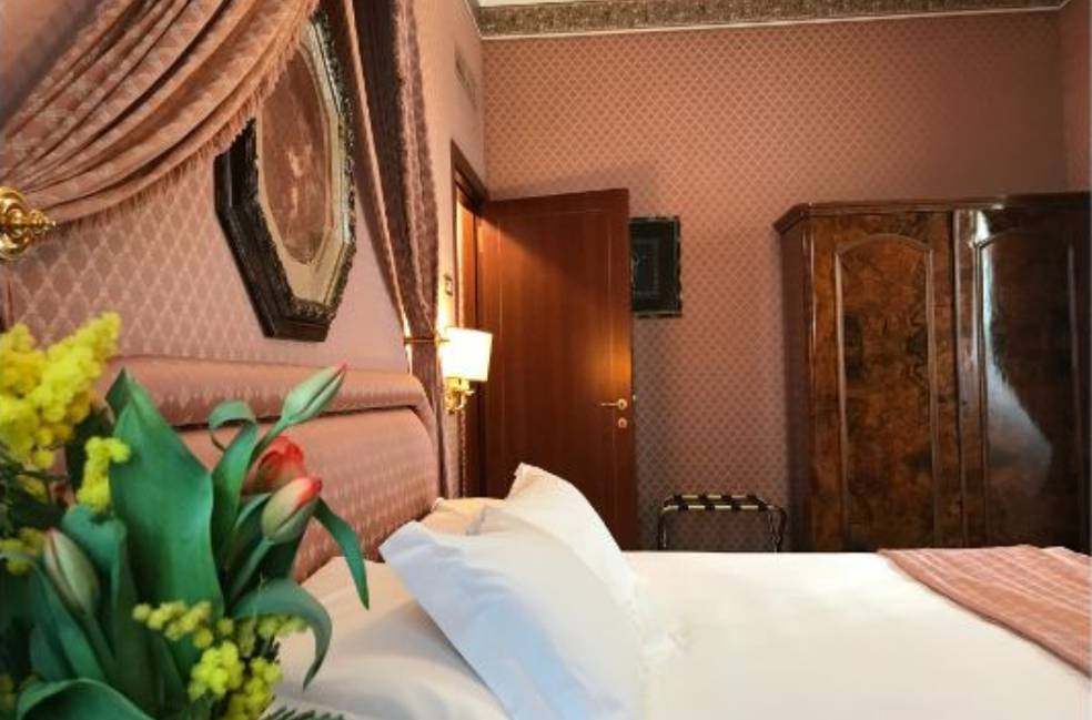 Suite Mecenate Palace Hotel Rome Suite Mecenate Palace Hotel Rome