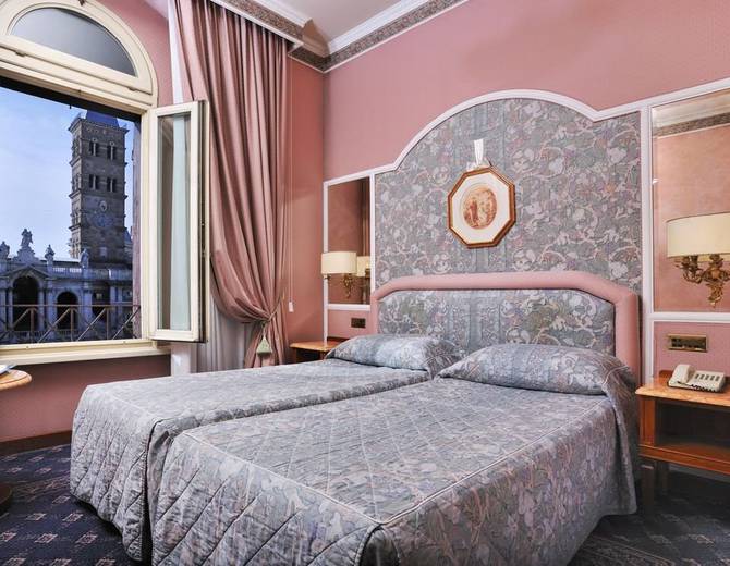 DELUXE DOUBLE ROOM WITH VIEW Mecenate Palace Hotel Rome