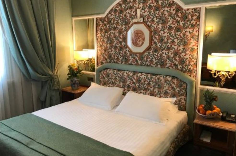 Classic double room Mecenate Palace Hotel Rome