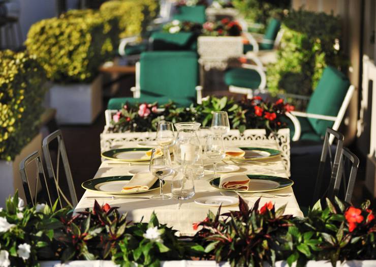 “la terrazza dei papi” restaurant Mecenate Palace Hotel Rome