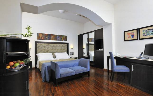 EXECUTIVE ROOM Mecenate Palace Hotel Rome EXECUTIVE ROOM Mecenate Palace Hotel Rome