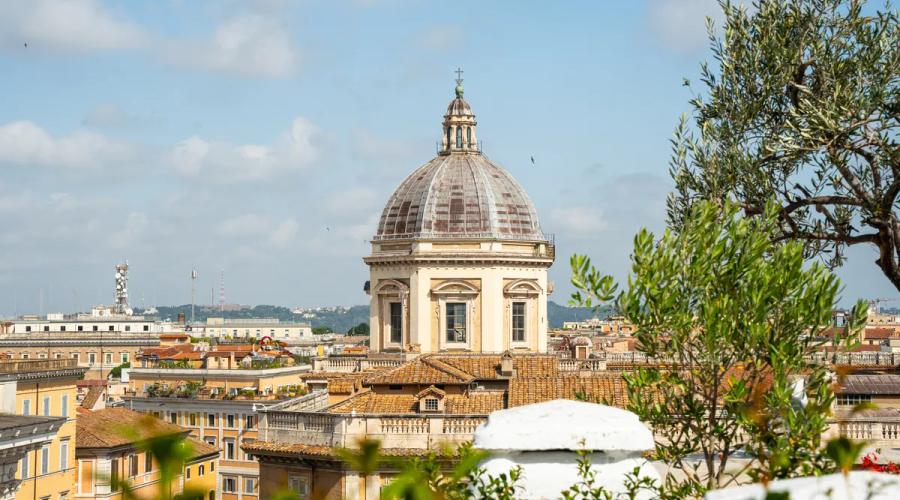 Basilica of Santa Maria Maggiore in Rome between history and art Mecenate Palace Hotel Basilica of Santa Maria Maggiore in Rome between history and art Mecenate Palace Hotel