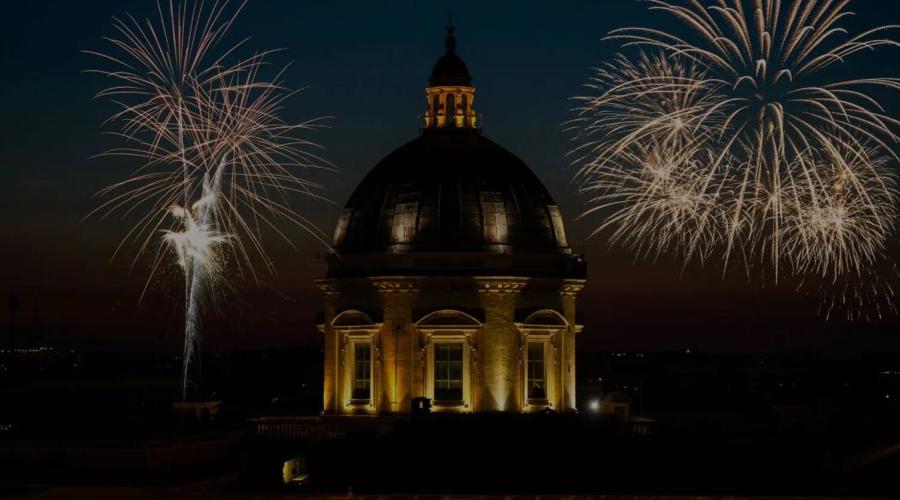 New Year’s Eve in Rome: A Night of Flavour and Breathtaking Views Mecenate Palace Hotel New Year’s Eve in Rome: A Night of Flavour and Breathtaking Views Mecenate Palace Hotel