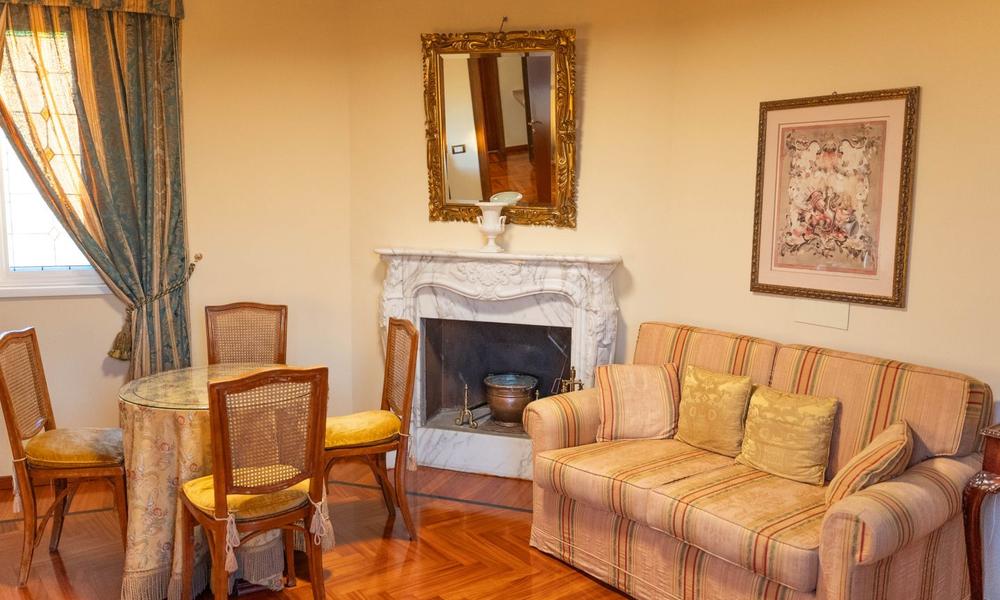 Romantic Suite Mecenate Palace Hotel Rome Romantic Suite Mecenate Palace Hotel Rome