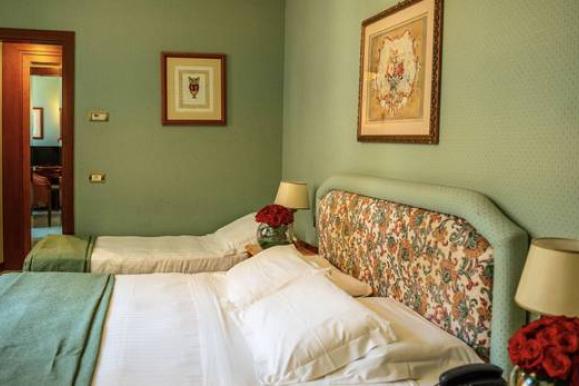 Triple Room Mecenate Palace Hotel Rome Triple Room Mecenate Palace Hotel Rome