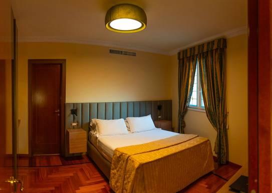 Romantic Suite Mecenate Palace Hotel Rome Romantic Suite Mecenate Palace Hotel Rome